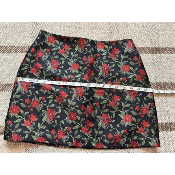 Reformation Veranda Skirt Es In Romance Mini Floral Red Black Size 4 Y2K Holiday - Picture 5 of 8